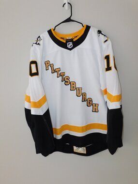 GAME WORN Pittsburgh Penguins Reverse Retro Hockey Jersey - Drew O'Connor MIC